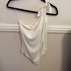 MARSHALLS - One Shoulder Bodysuit🖤